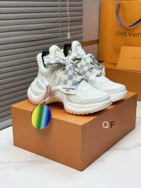 Picture of Louis Vuitton Shoes _SKULVsz35-40F010112548